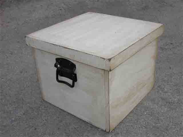 �A���e�B�[�N���Ƀy�C���g